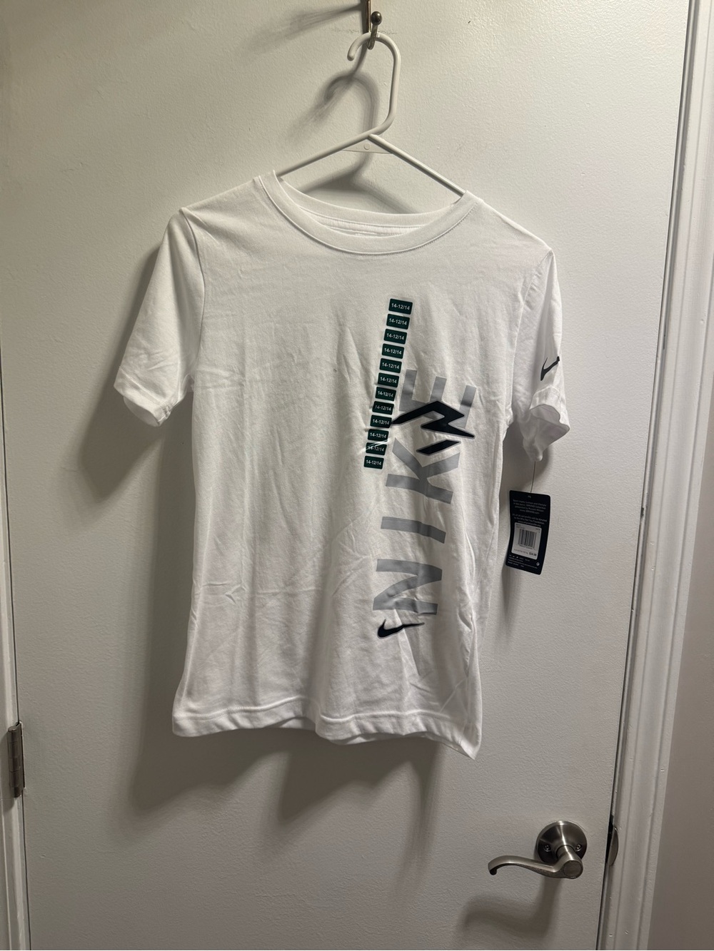 *Nike White Short Sleeve Tee with Navy and Teal Graphics